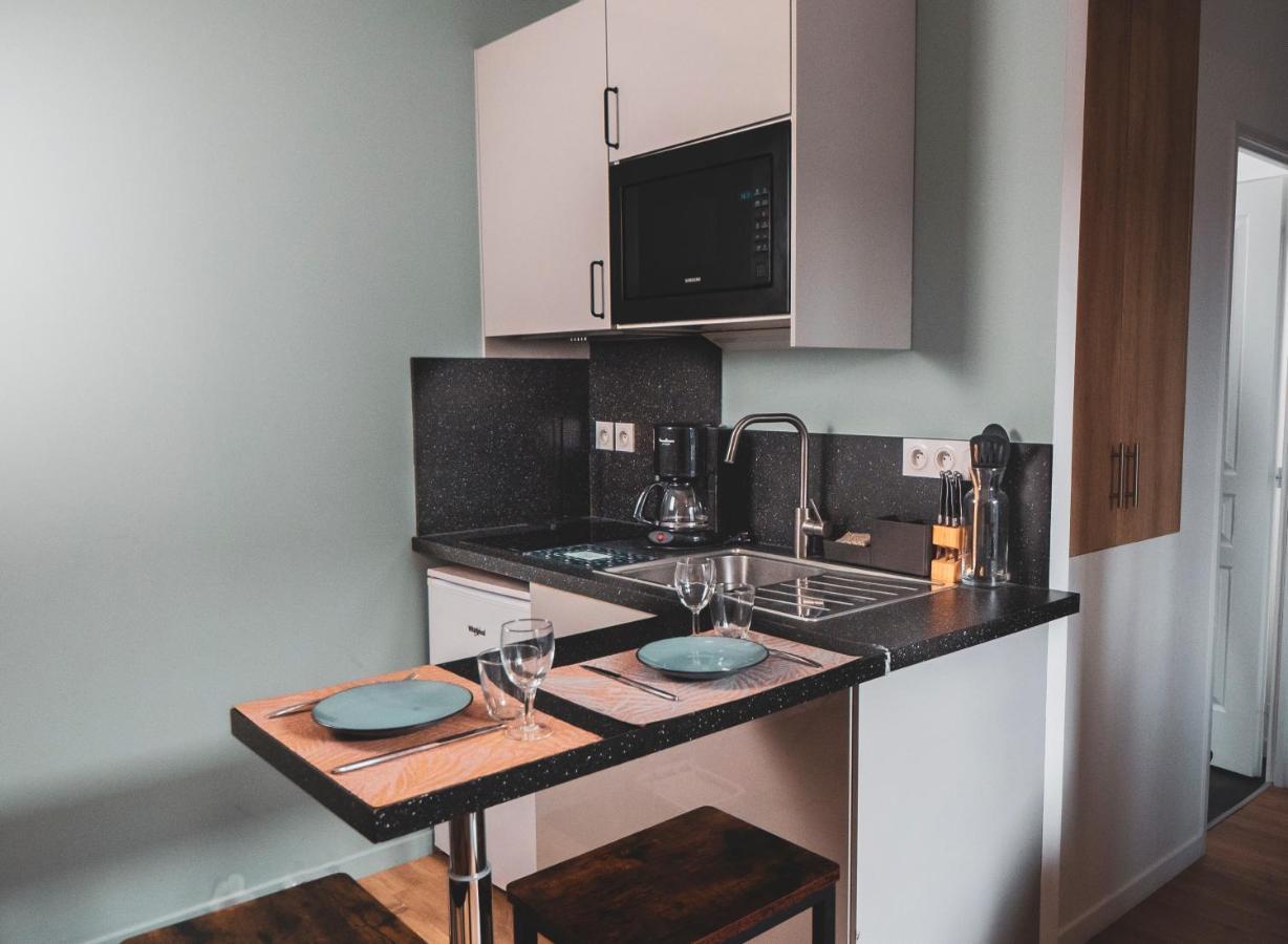 Behind The Glass_Hypercentre Apartment Амбоаз Екстериор снимка
